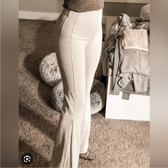 Lululemon Brushed Softstreme Ribbed Zip Flare Pant 32.5" size 2 White Opal - Picture 2 of 11